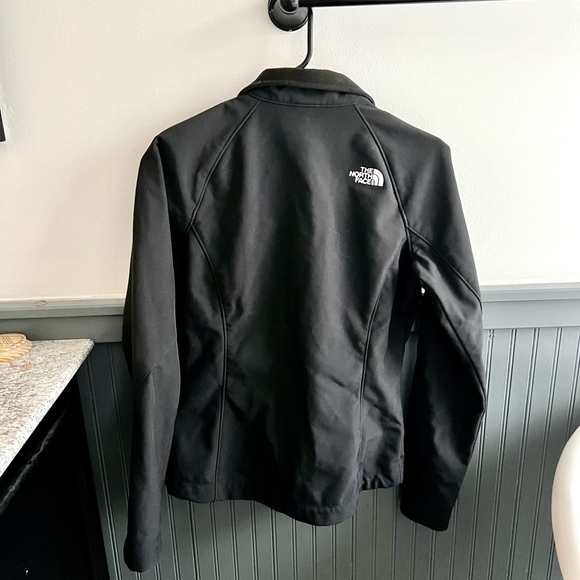 North Face Apex Jacket - Picture 3 of 8